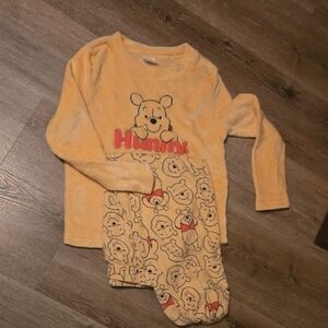 Disney Winnie the Pooh Hunny Yellow Pajama Set
